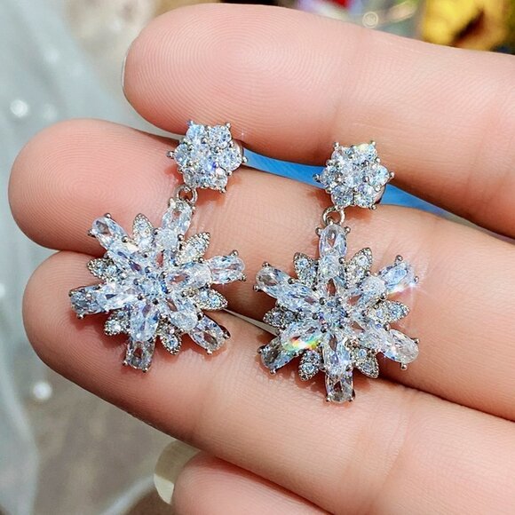💥925 Silver Plated Fashionable Flower CZ Drop Earrings, MLNN1181 - Picture 4 of 5